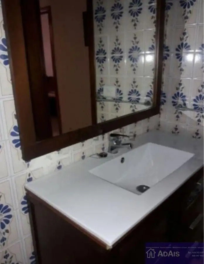 Baño de Piso en venta en Gandia con Calefacción, Amueblado y Balcón
