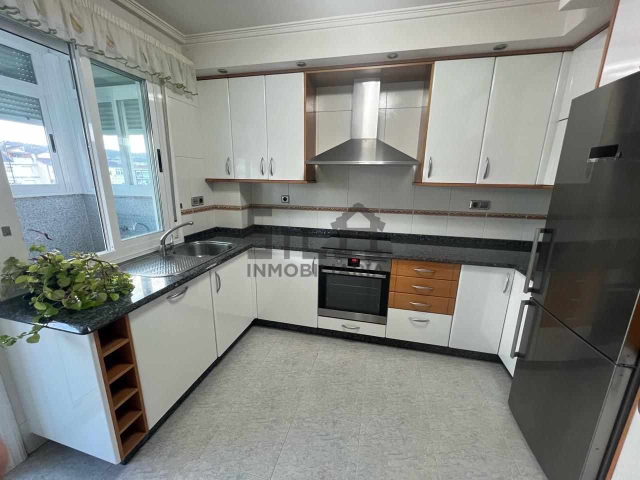Kitchen of Flat for sale in Ourense Capital   with Heating, Parquet flooring and Terrace