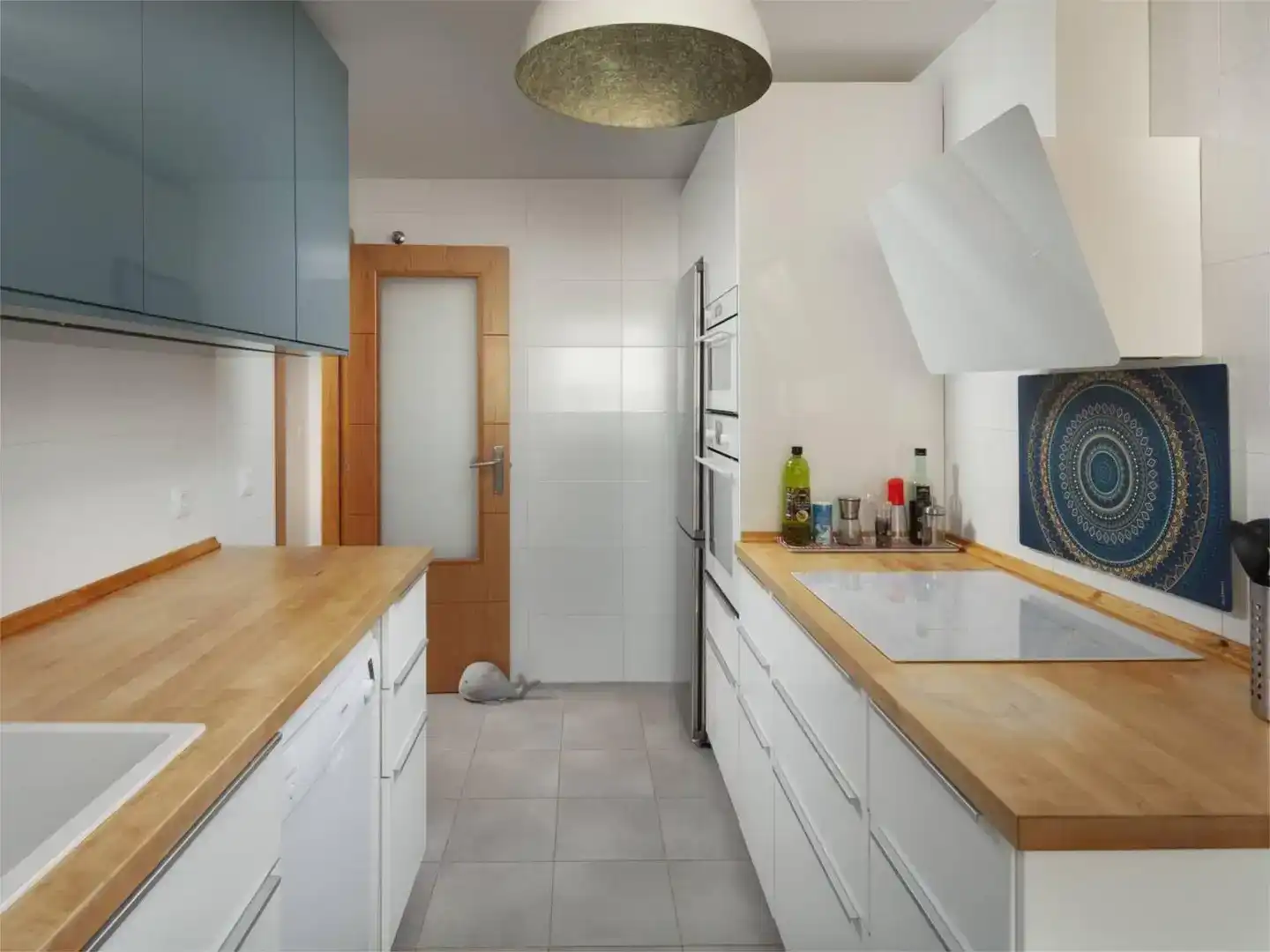 Cocina de Piso de alquiler en Vélez-Málaga con Aire acondicionado, Piscina y Amueblado