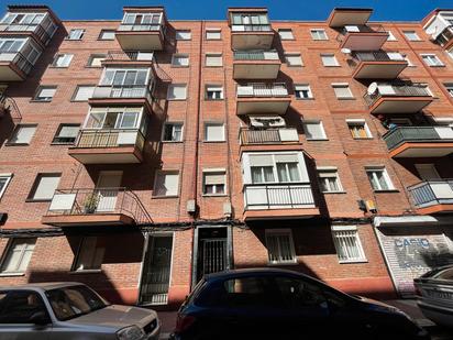 Vista exterior de Pis en venda en Valladolid Capital amb Balcó