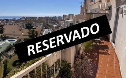 Vista exterior de Àtic en venda en Roquetas de Mar amb Aire condicionat i Piscina comunitària