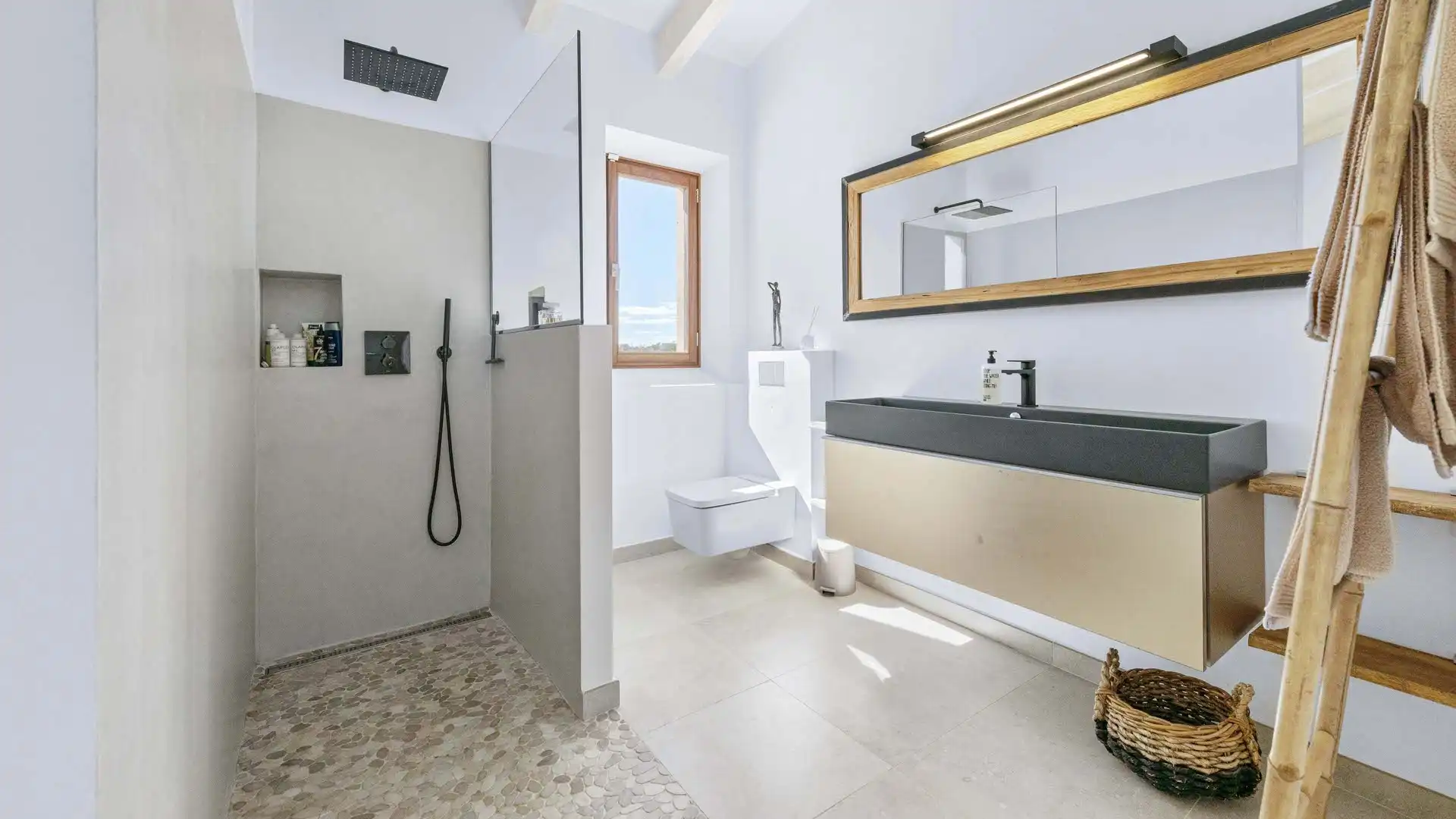 Bathroom of Country homes for sale in Ses Salines  with Air Conditioner, Heating and Terrace