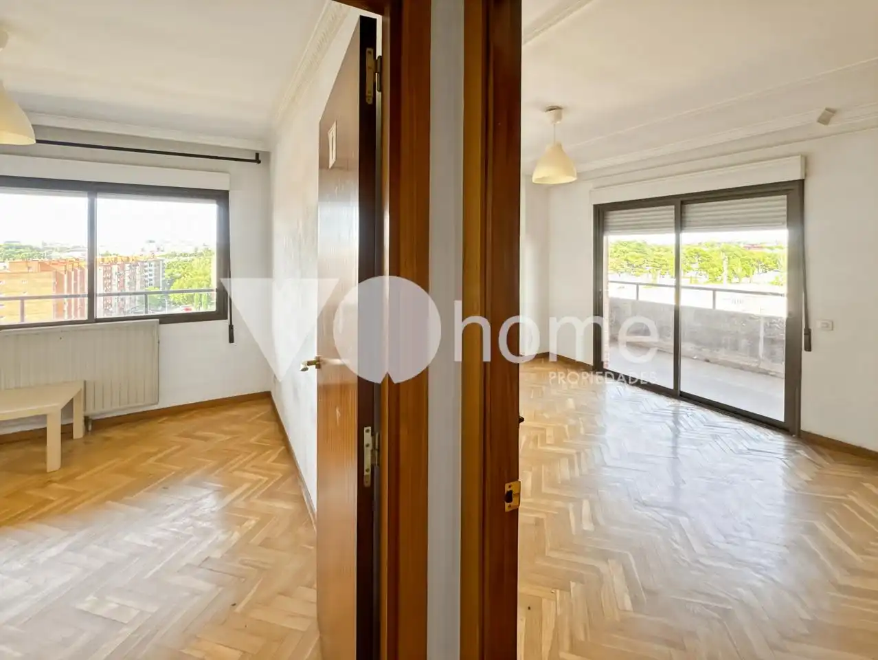 Habitación de Piso en venta en Madrid con Calefacción, Parquet y Terraza