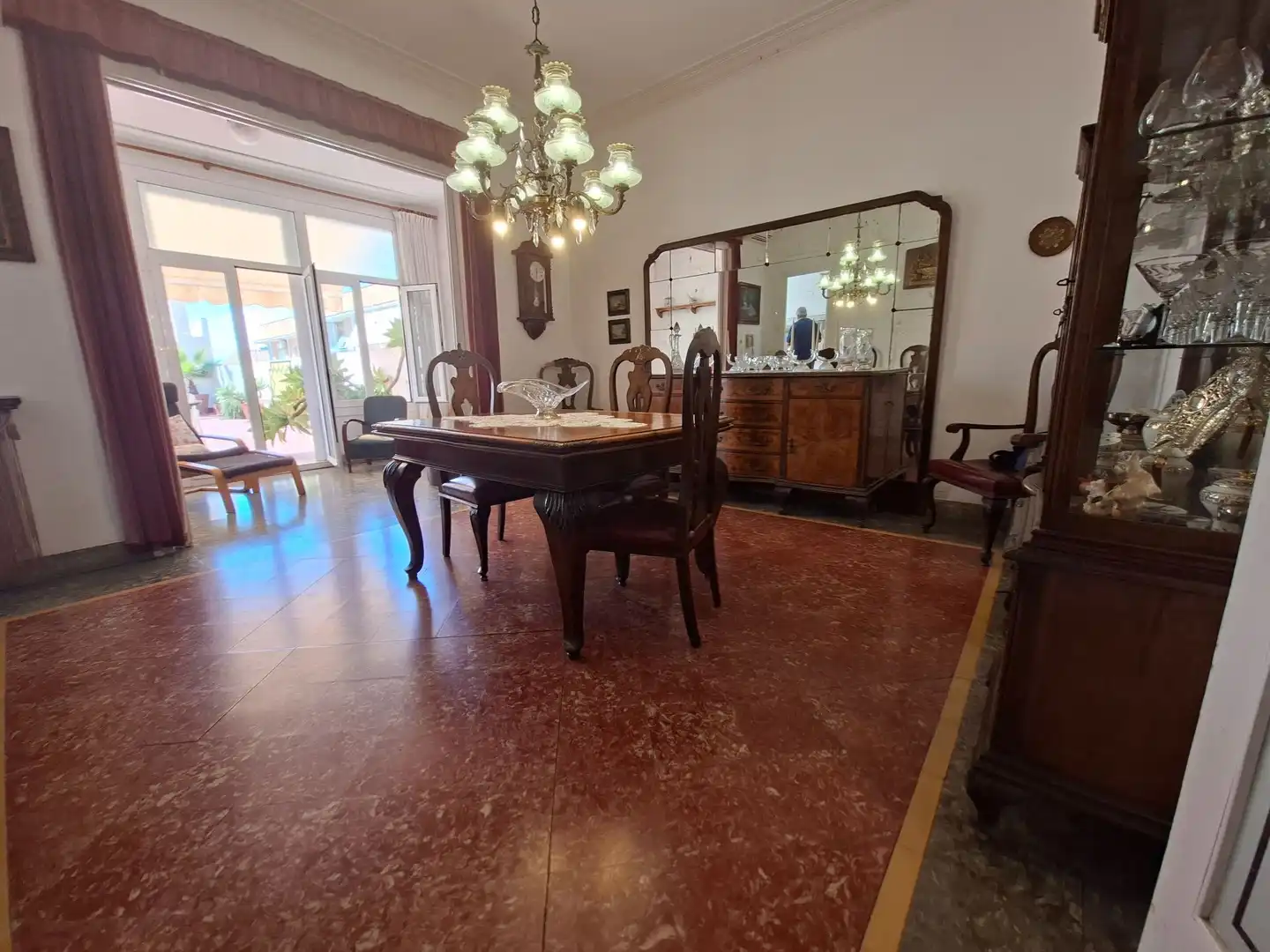 Menjador de Casa o xalet en venda en Mataró amb Calefacció, Jardí privat i Terrassa