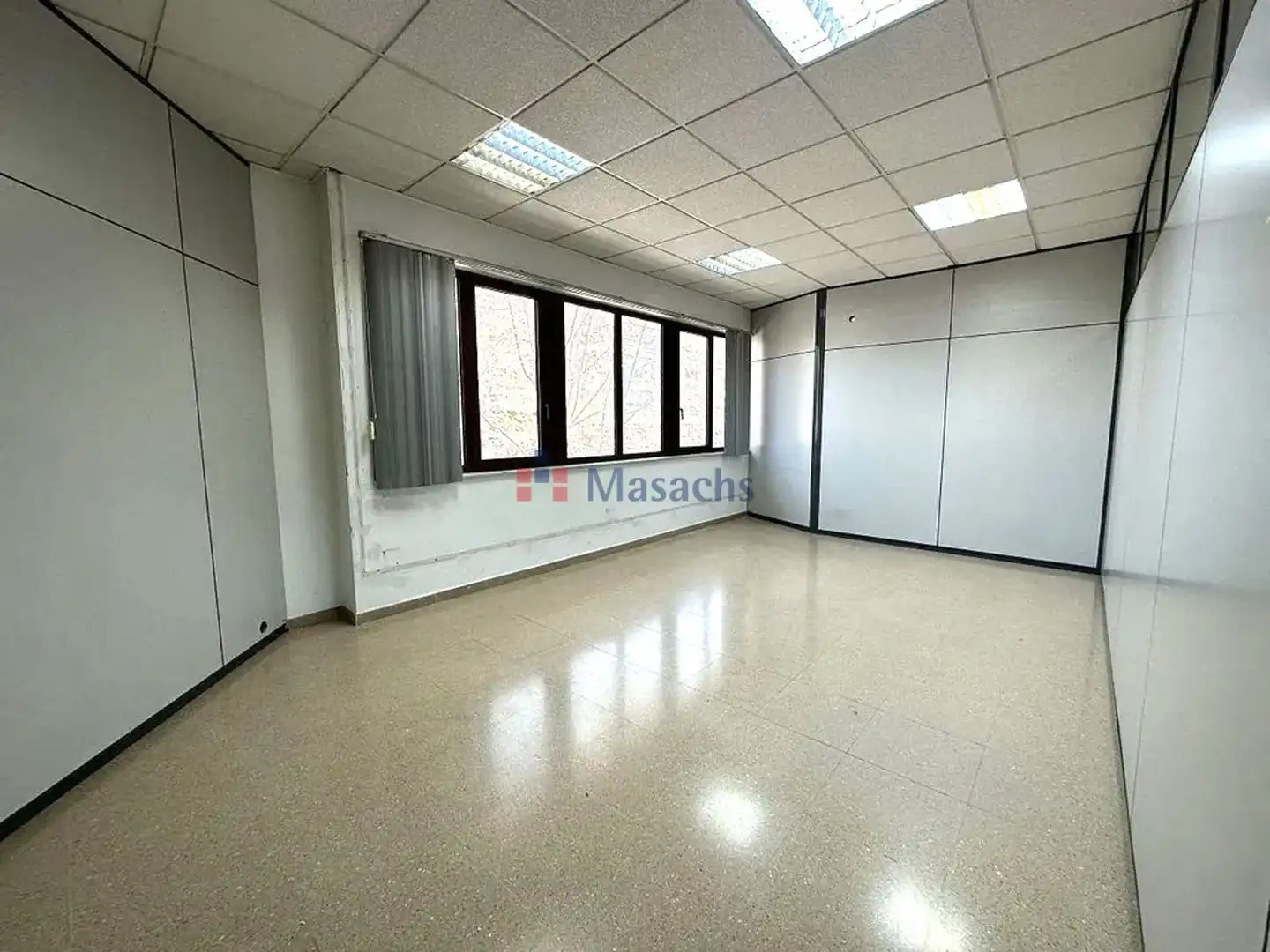 Oficina de alquiler en Cornellà de Llobregat
