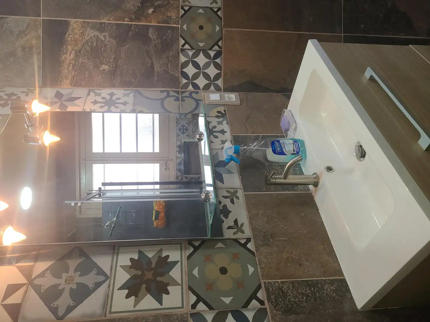 Baño de Casa adosada en venta en Portbou con Calefacción, Terraza y Horno
