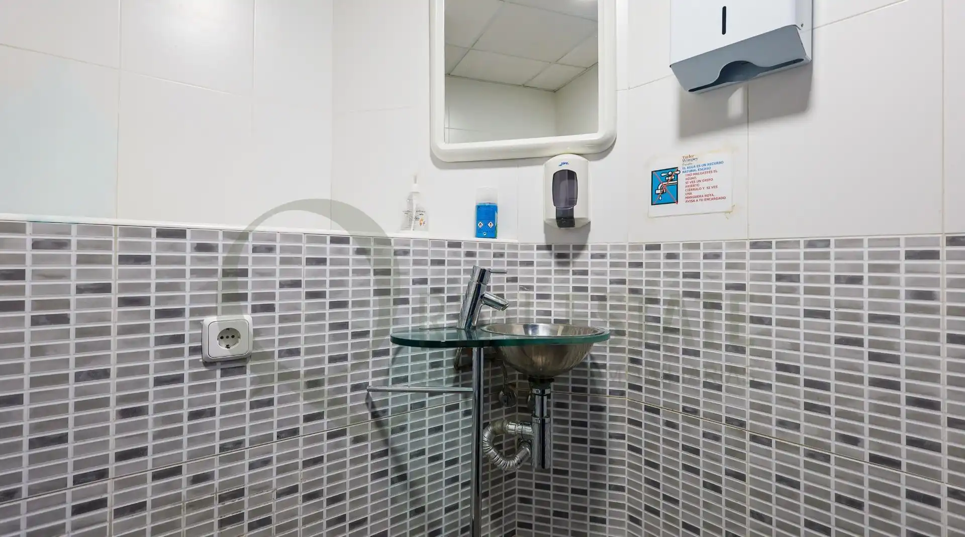 Baño de Oficina en venta en Alicante / Alacant