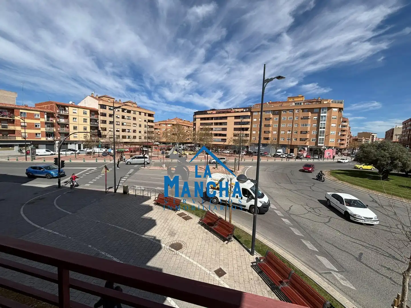 Außenansicht von Wohnung zur Miete in Albacete mit Heizung, Terrasse und Abstellraum