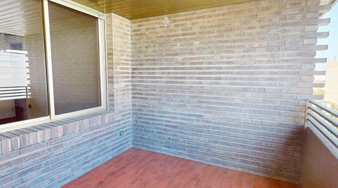 Foto 3 de Piso de alquiler en Urbanizacion Paraiso (residencial), 3, Paseo Sagasta, Zaragoza Capital