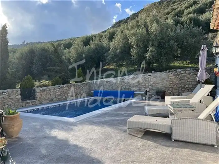 Casa rústica amb piscina en venda a Alcalá la Real, imagen 7