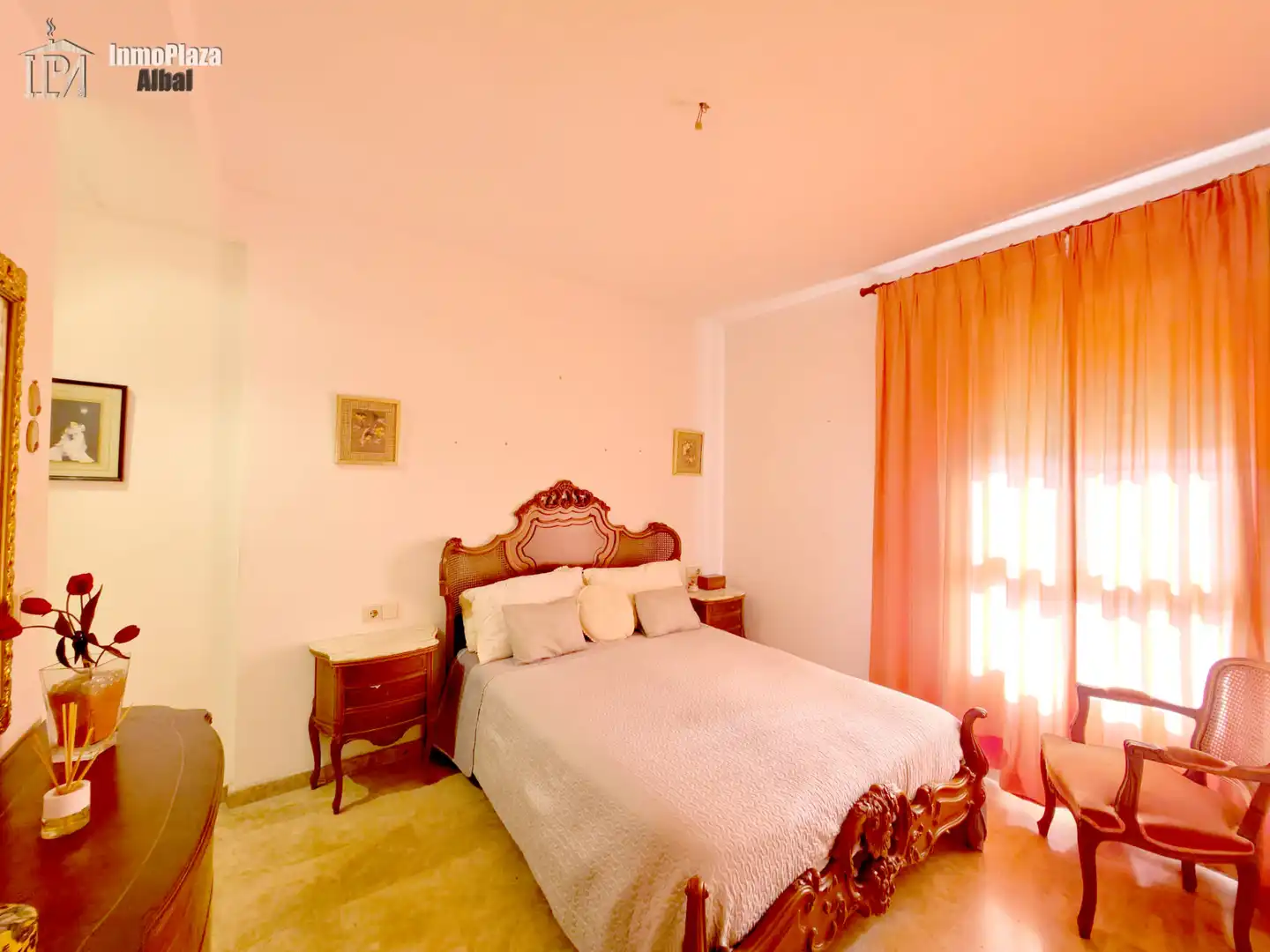 Habitación de Dúplex en venta en Catarroja con Aire acondicionado, Trastero y Balcón