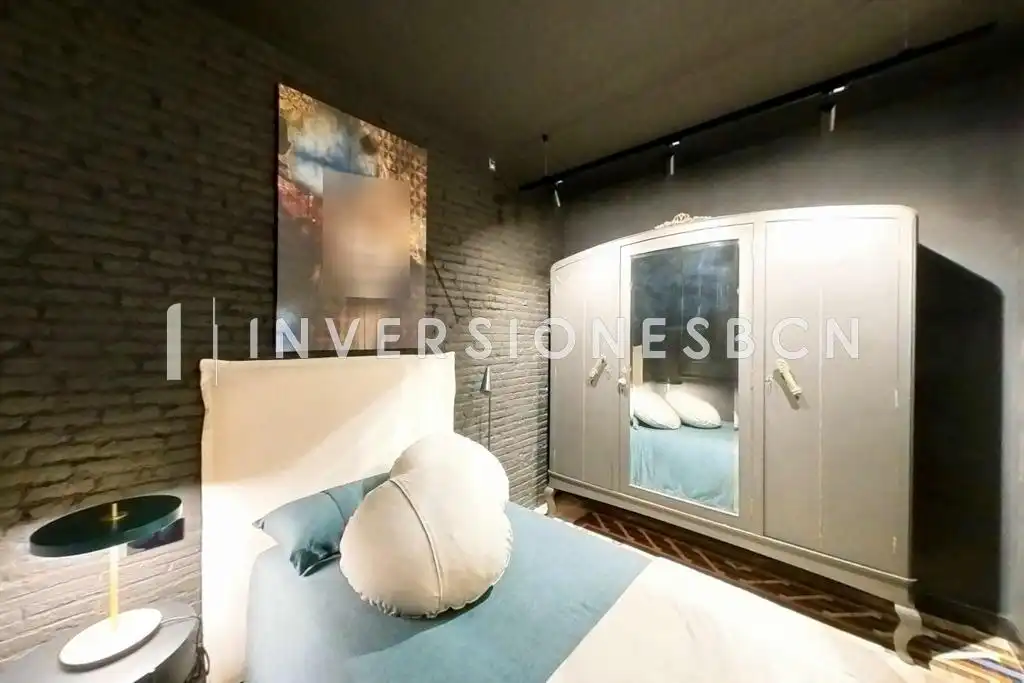 Flat for rent in Calle TRAFALGAR, Sant Pere, Sta. Caterina i la Ribera
