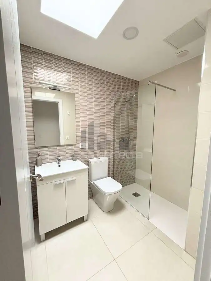 Baño de Dúplex en venta en San Bartolomé con Terraza, Trastero y Amueblado