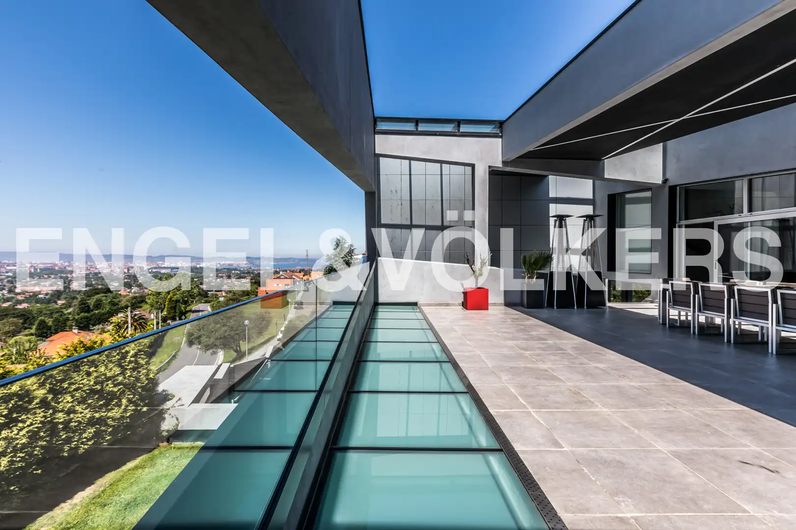 Terraza de Casa o chalet en venta en Gijón  con Calefacción, Parquet y Trastero