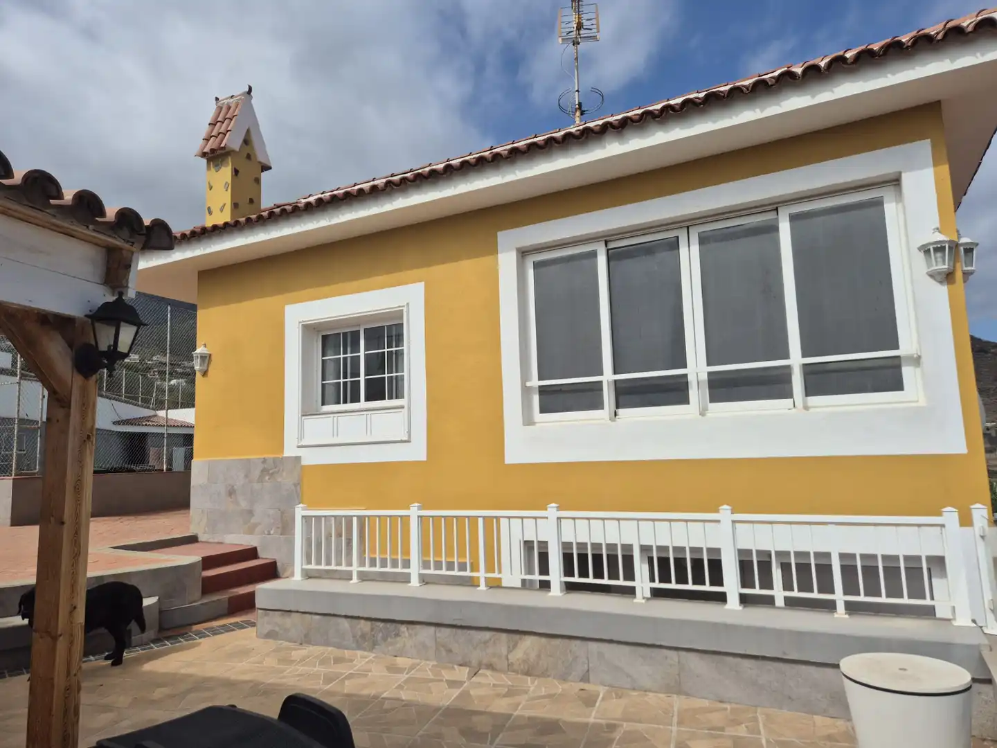 Vista exterior de Casa o chalet en venta en Candelaria con Jardín privado, Terraza y Amueblado