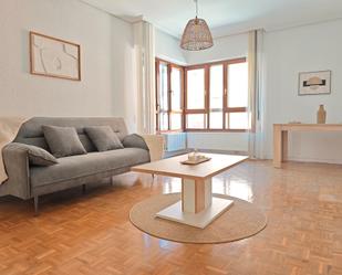 Living room of Flat for sale in Vitoria - Gasteiz  with Heating, Terrace and Storage room