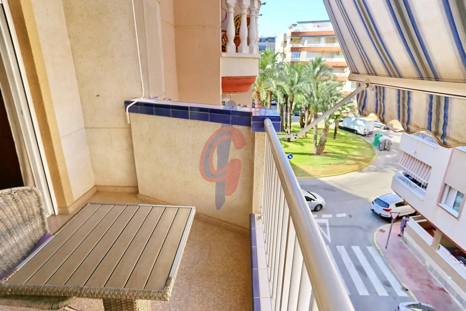 Terraza de Piso de alquiler en Guardamar del Segura con Aire acondicionado, Terraza y Amueblado