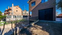 Exterior view of House or chalet for sale in  Madrid Capital  with Air Conditioner, Heating and Private garden