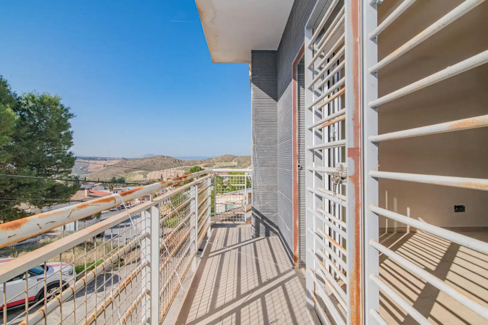 Balcony of Buildings for sale in Moraleda de Zafayona
