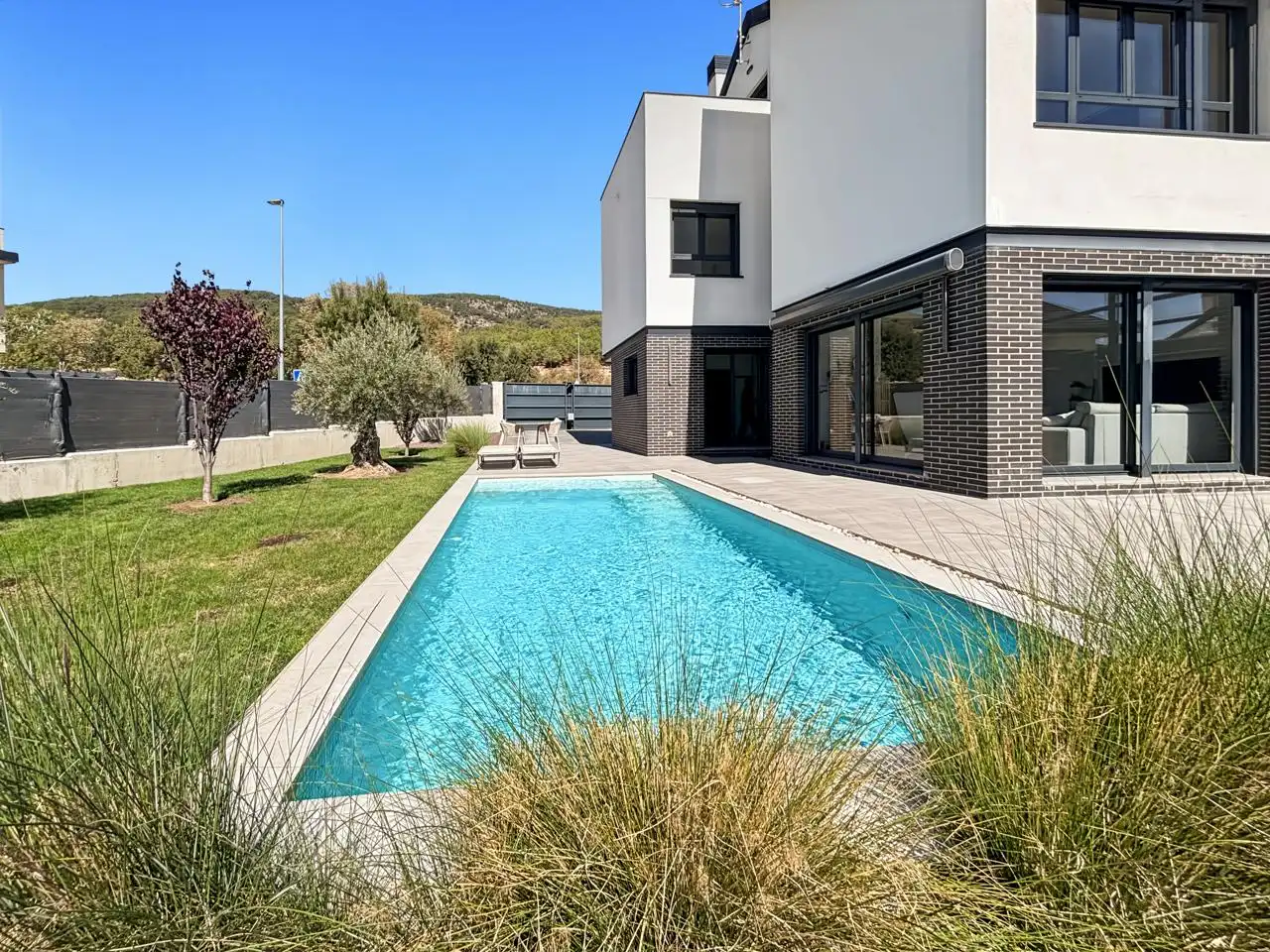 Casa amb piscina en venda a Calle Pío Baroja, imagen 5