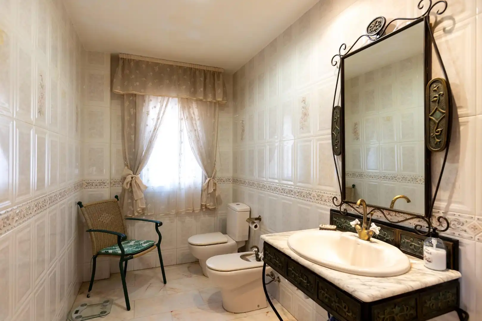 Baño de Casa o chalet en venta en Motril con Calefacción, Jardín privado y Terraza