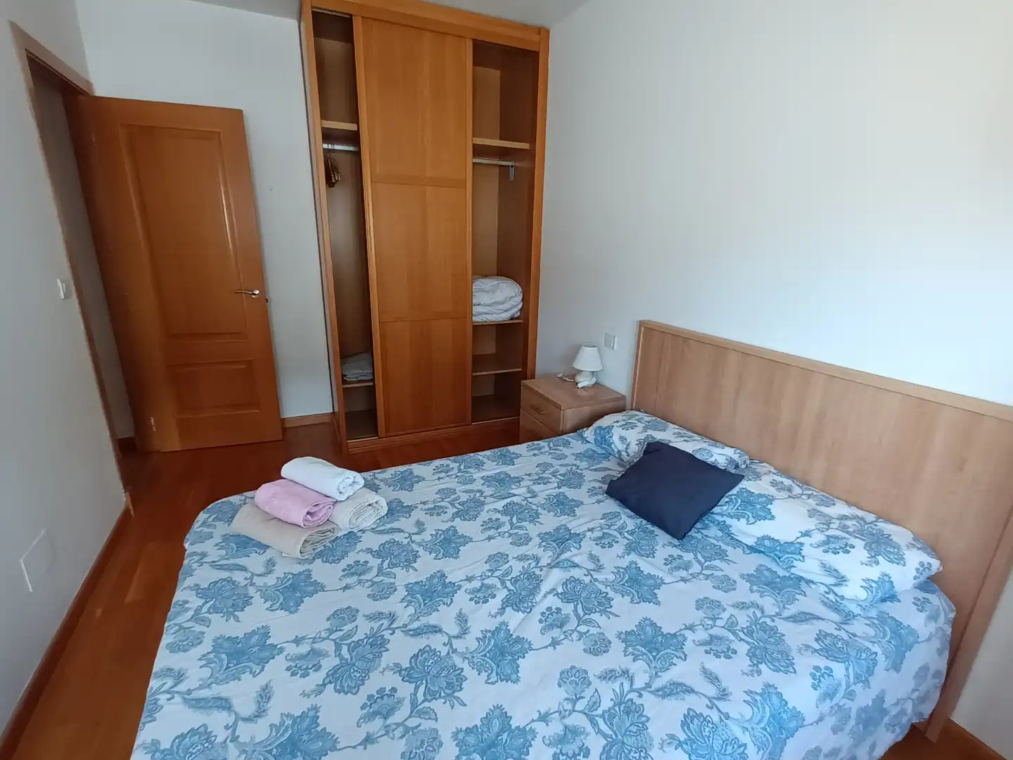 Schlafzimmer von Maisonette zur Miete in Lugo mit Heizung, Parkett und Möbliert