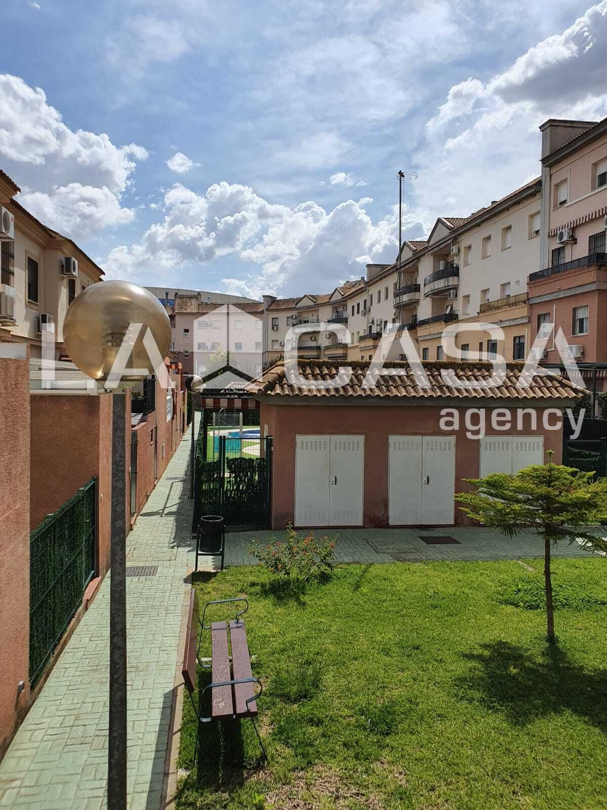 Exterior view of Flat for sale in Dos Hermanas
