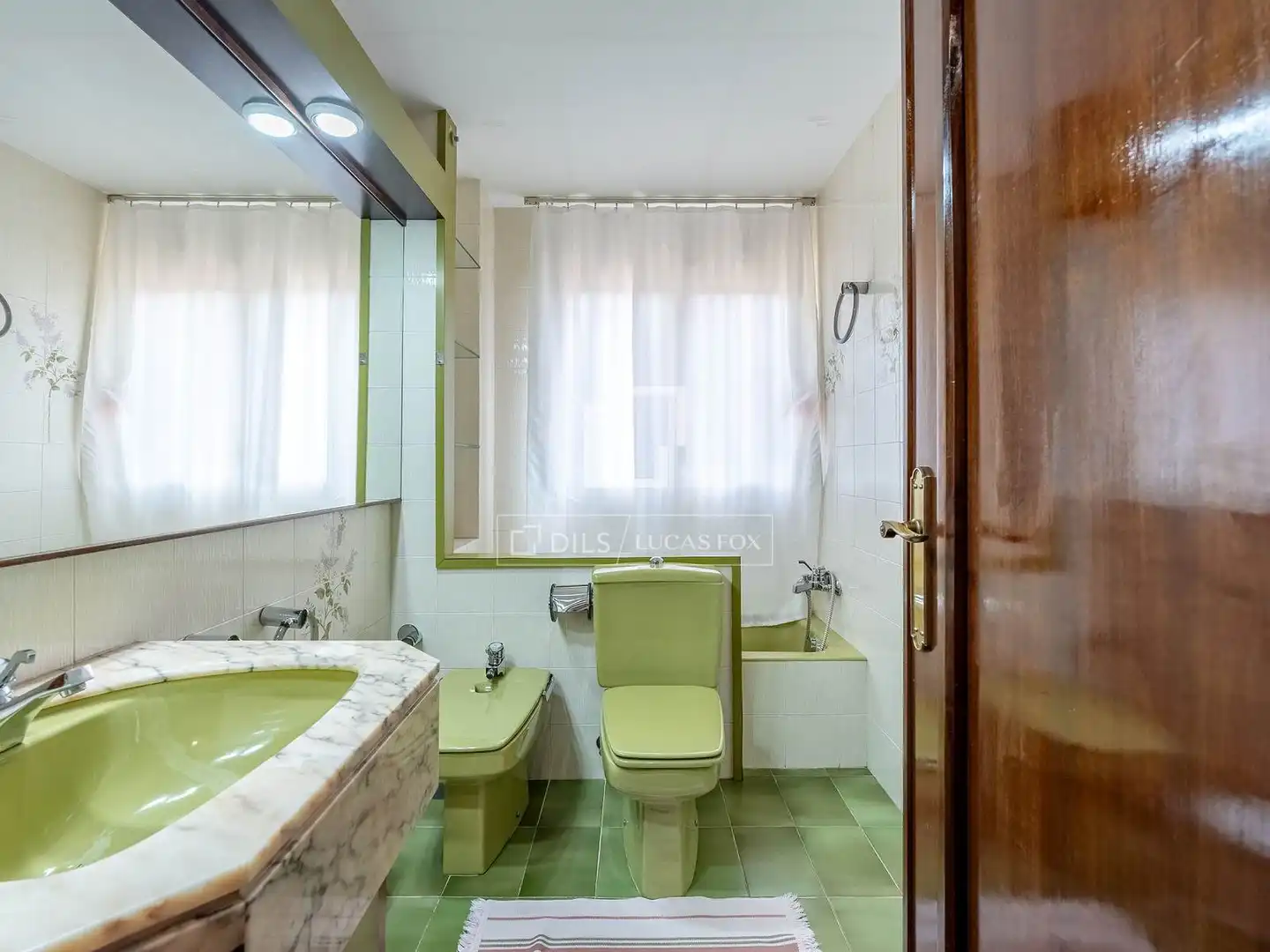 Bathroom of Houses for sale in Sant Just Desvern  with Air Conditioner, Private garden and Terrace