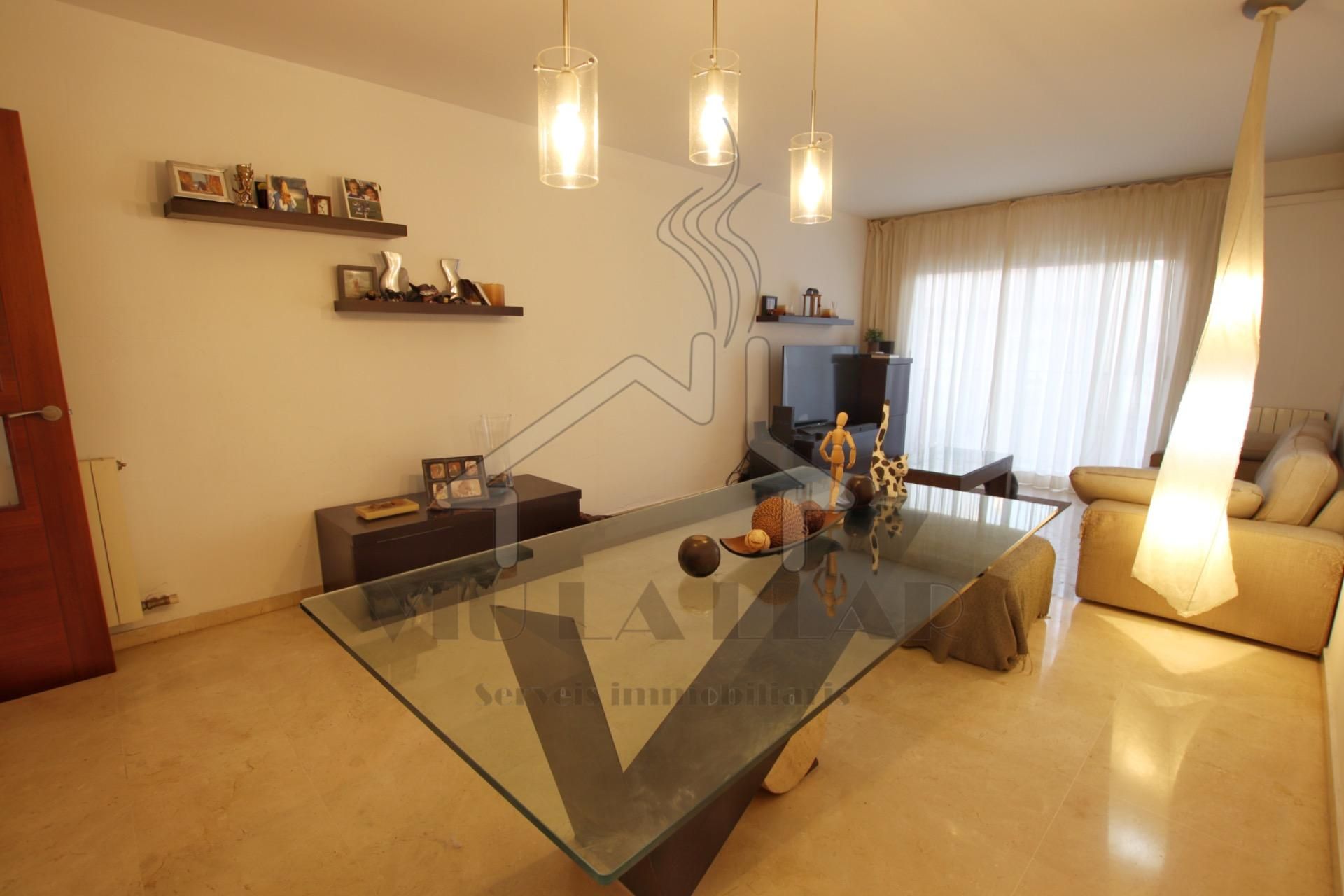 Living room of Flat for sale in Mataró  with Air Conditioner, Heating and Balcony