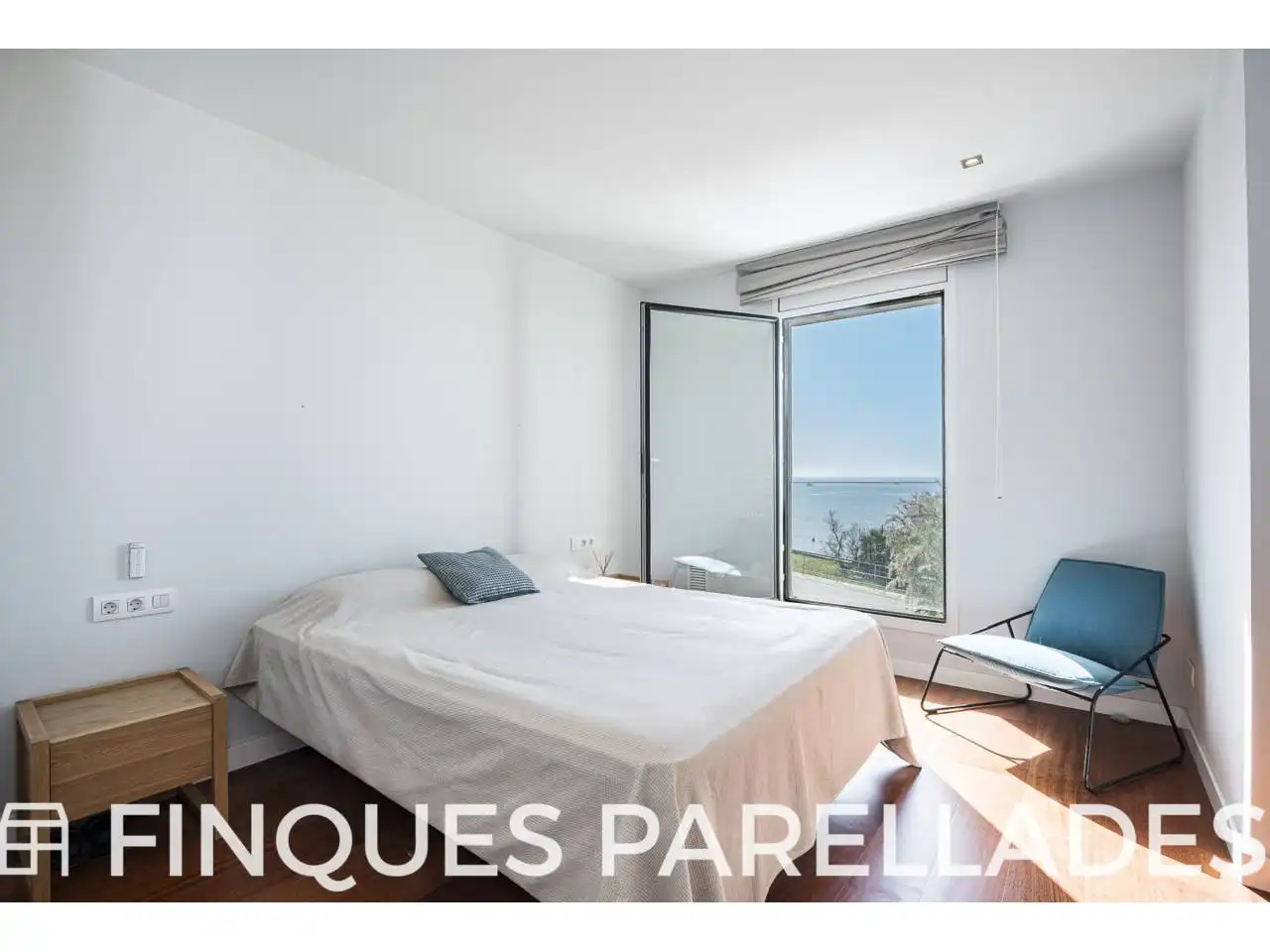 Bedroom of Flat for sale in Sitges  with Air Conditioner, Heating and Parquet flooring