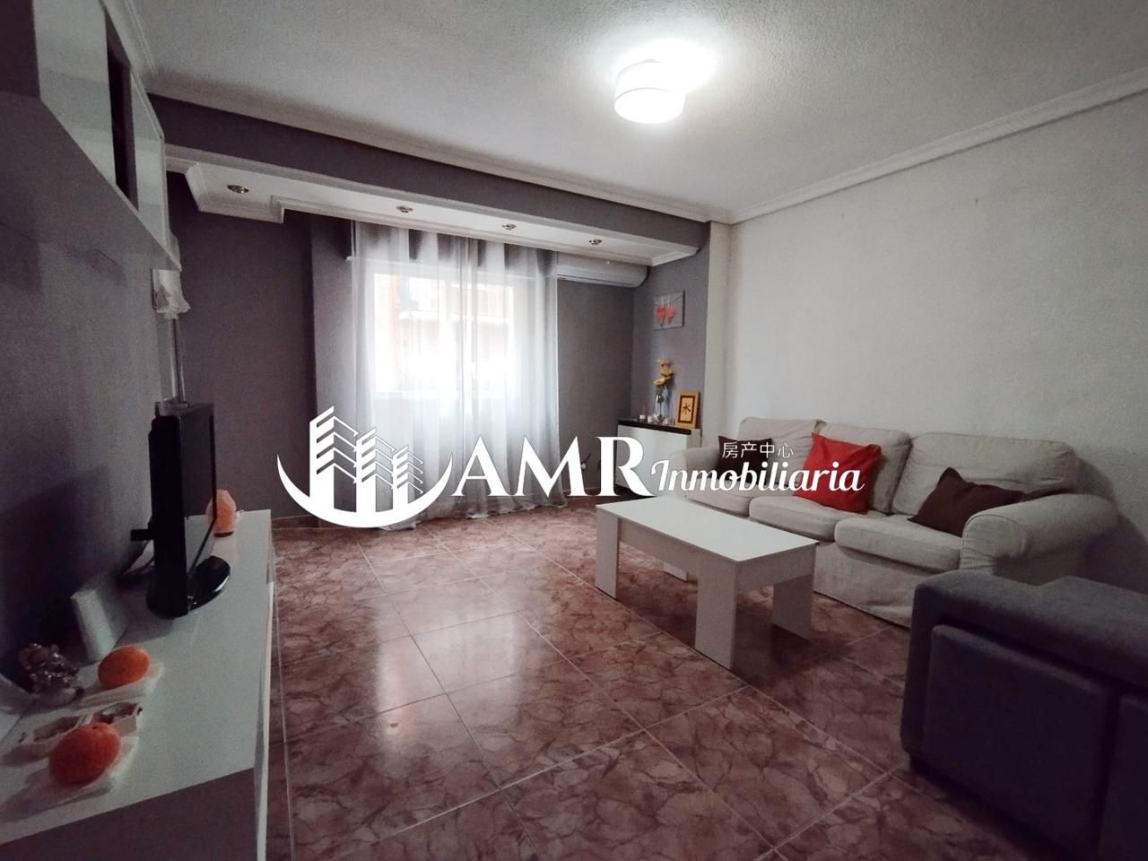 Sala d'estar de Pis en venda en Fuenlabrada amb Aire condicionat, Terrassa i Traster