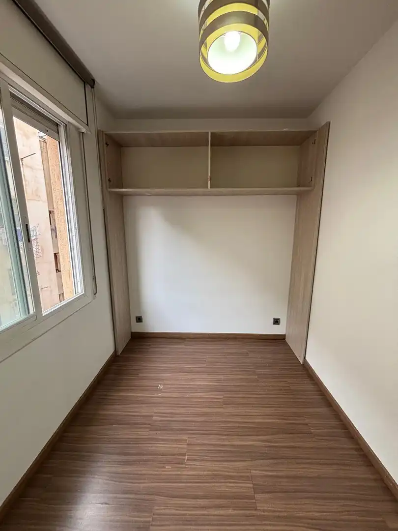 Habitación de Piso en venta en Barcelona con Parquet