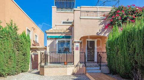 Foto 2 de Casa adosada en venda a Calle Amapola, Los Montesinos, Alicante