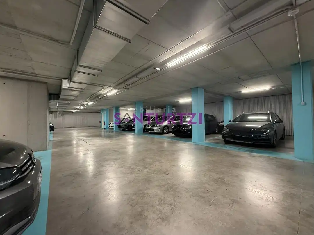 Parkplatz von Wohnung zum Verkauf in Santurtzi  mit Heizung, Terrasse und Möbliert