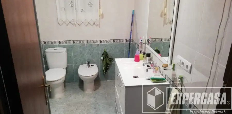Baño de Casa o chalet en venta en Vilamarxant con Aire acondicionado, Calefacción y Terraza