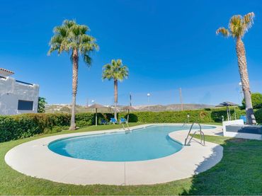 Appartement compact avec piscine à vendre à Casares Golf - Casares del Sol