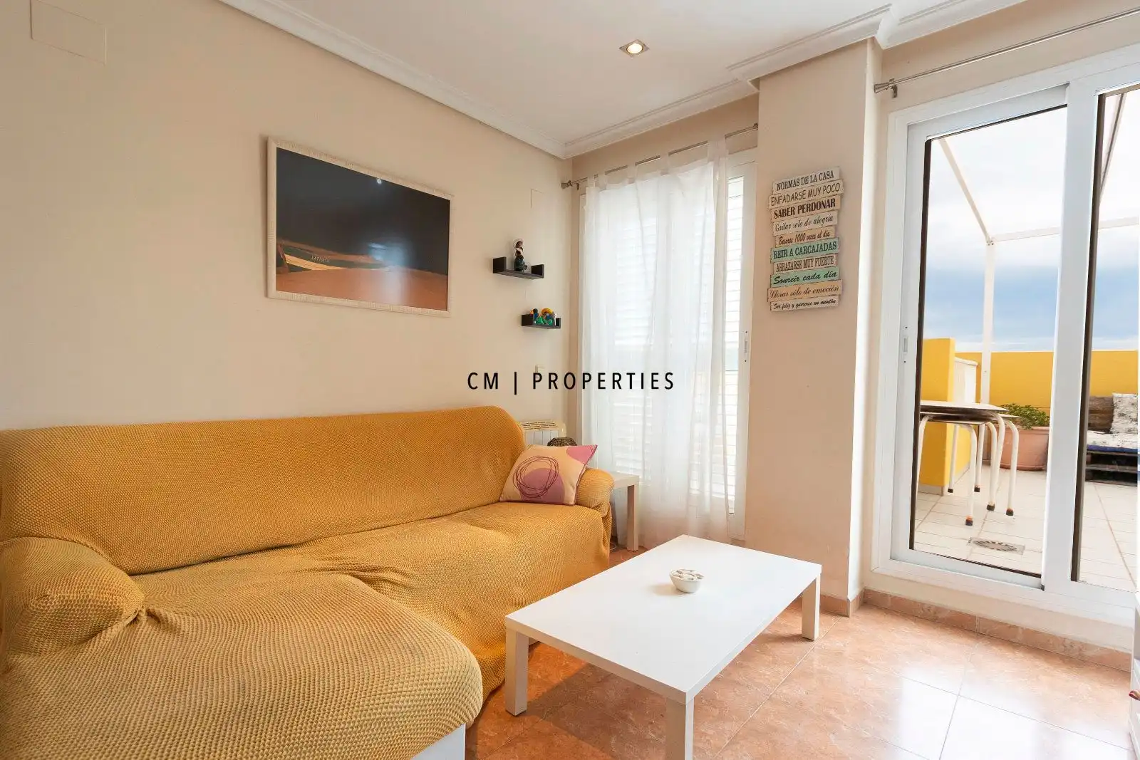 Attic for rent in Salines, de Les, Corinto - Almarda