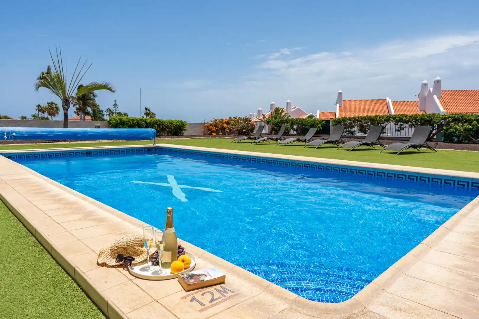 Swimming pool of Houses for sale in San Miguel de Abona  with Air Conditioner, Private garden and Terrace