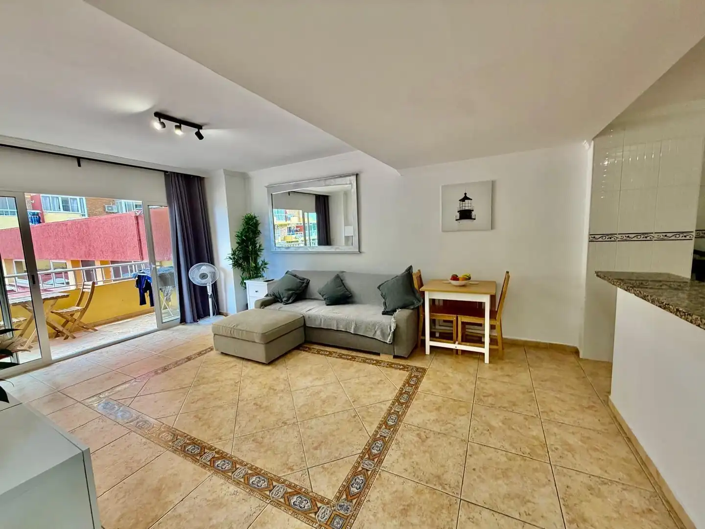 Sala de estar de Piso en venta en Benalmádena con Aire acondicionado, Calefacción y Jardín privado