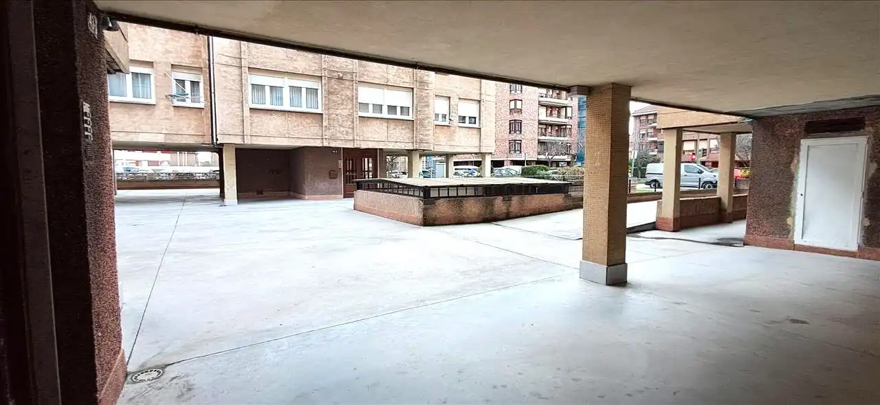 Apartament en venda a Alisal - San Román