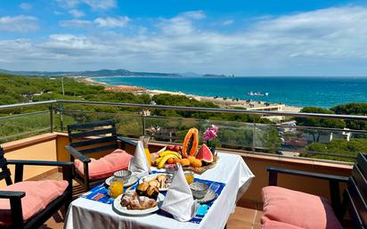 Wohnungen zum verkauf in Begur mit Klimaanlage, Terrasse und Balkon