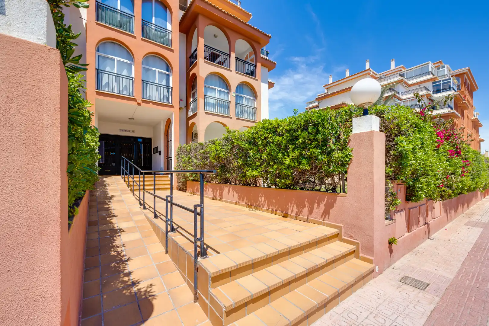 Exterior view of Flat for sale in Torrevieja  with Air Conditioner, Terrace and Balcony