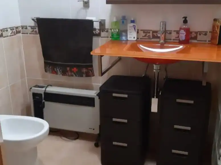 Baño de Piso de alquiler en Torrent con Aire acondicionado, Trastero y Horno