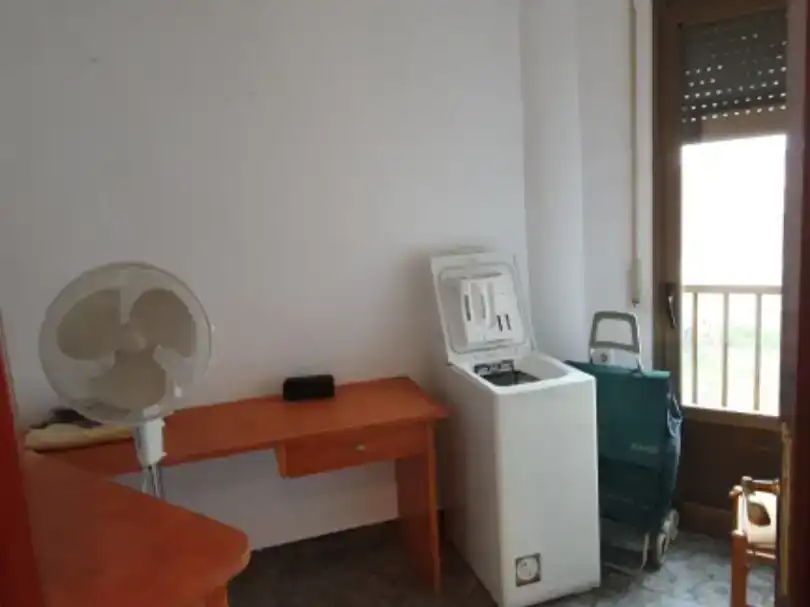 Wohnung zum Verkauf in Barbastro mit Balkon