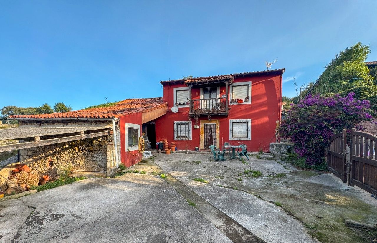 Vista exterior de Casa o xalet en venda en Ruiloba amb Jardí privat