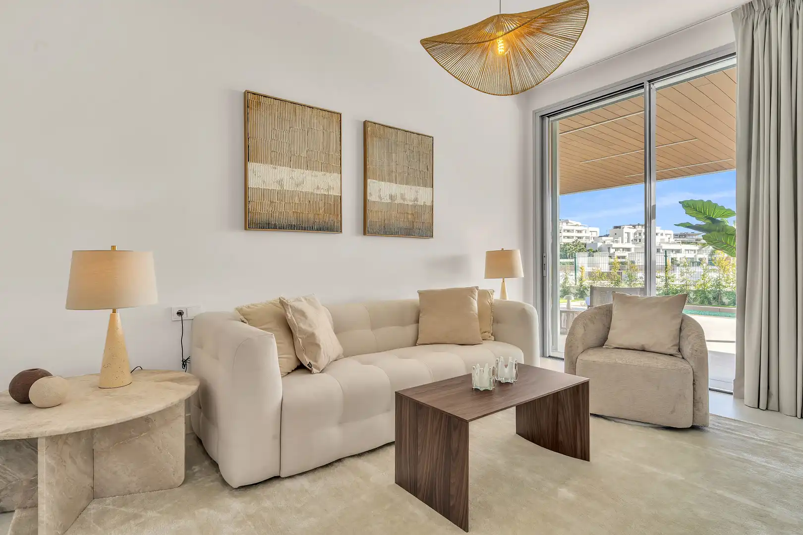 Living room of Ground floor for sale in Marbella  with Air Conditioner, Private garden and Terrace