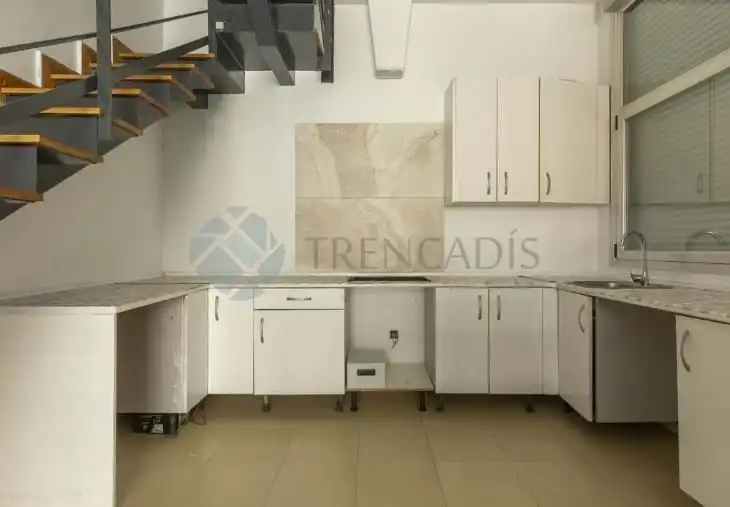 Cocina de Ático en venta en Madrid