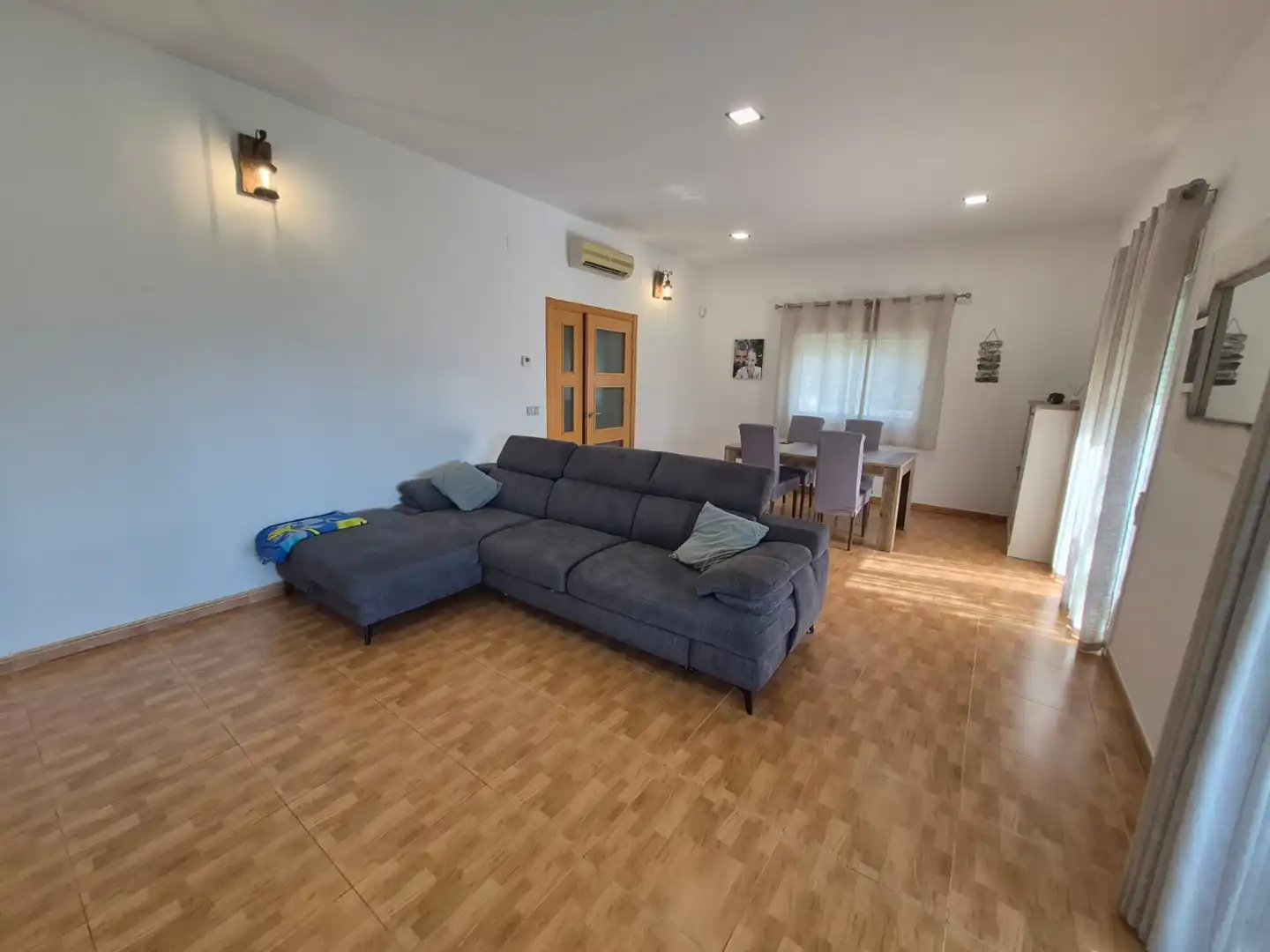 Sala de estar de Casa o chalet en venta en Piera con Aire acondicionado, Calefacción y Jardín privado