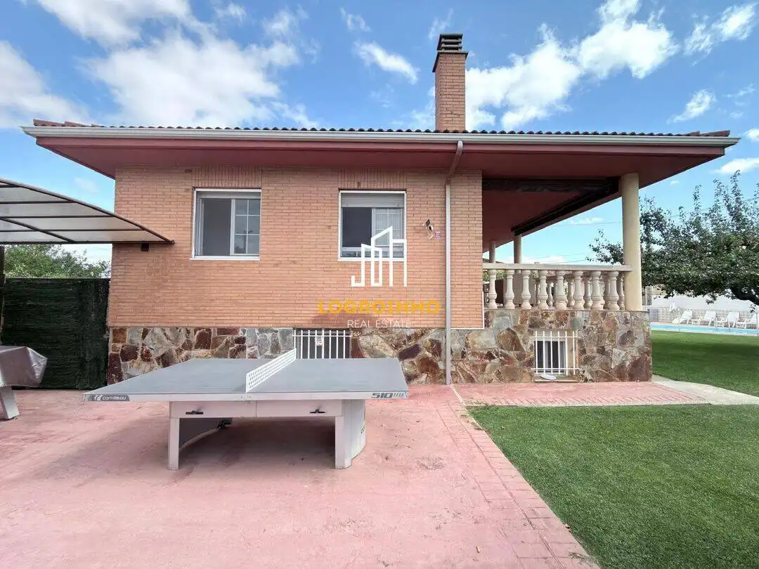 Jardín de Casa o chalet en venta en El Redal con Calefacción, Trastero y Piscina