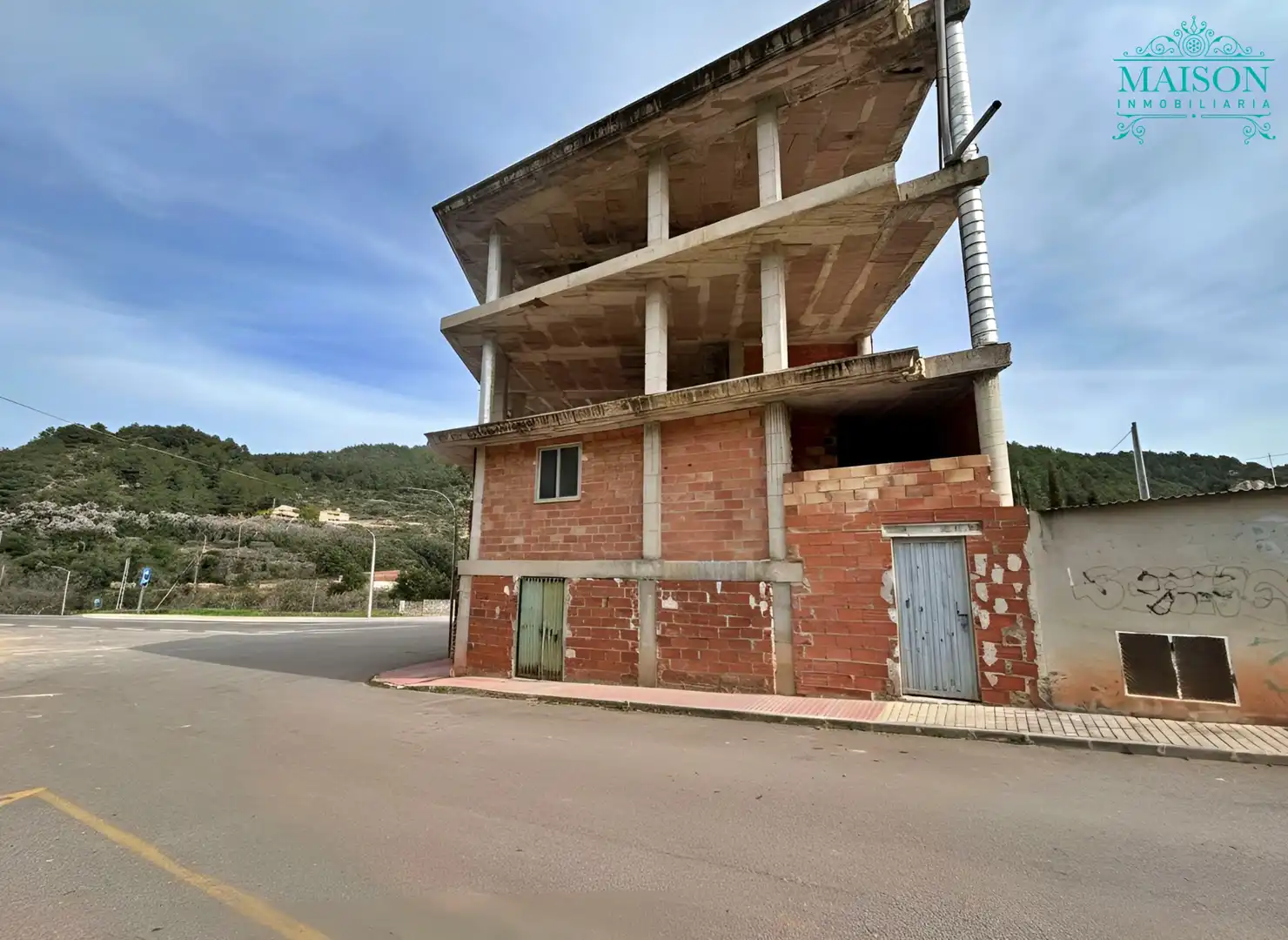 Vista exterior de Casa adosada en venda en Eslida